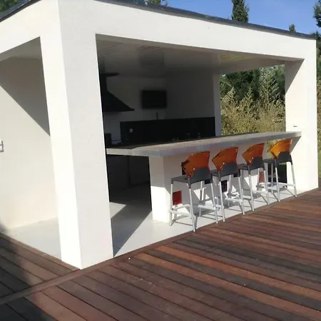 Grand Standing Piscine וילה