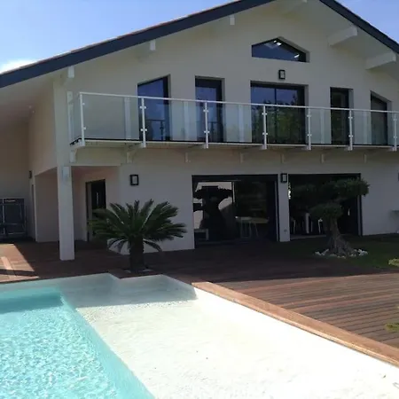 Grand Standing Piscine Agde